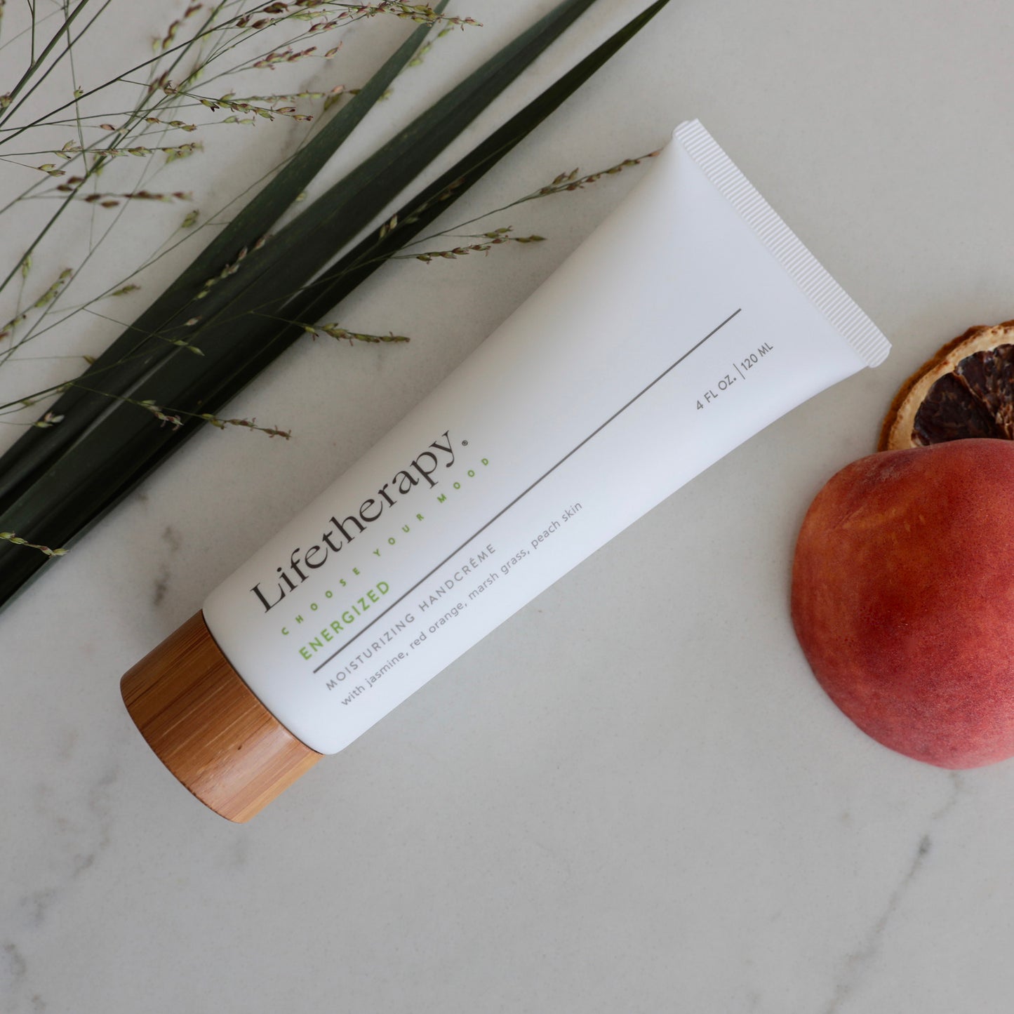 Jasmine and citrus scented handcreme in Energized